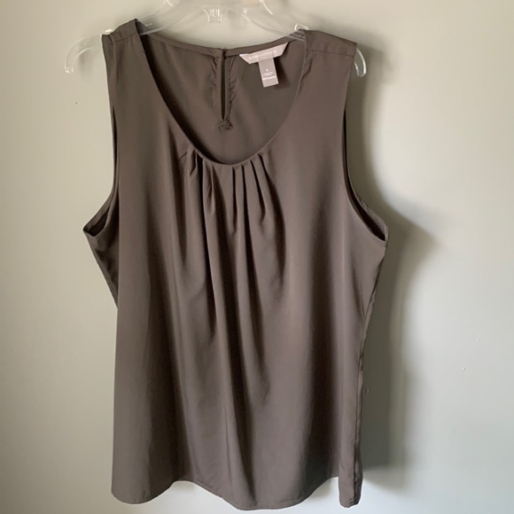 Banana Republic Tops - Banana Republic sleeveless blouse